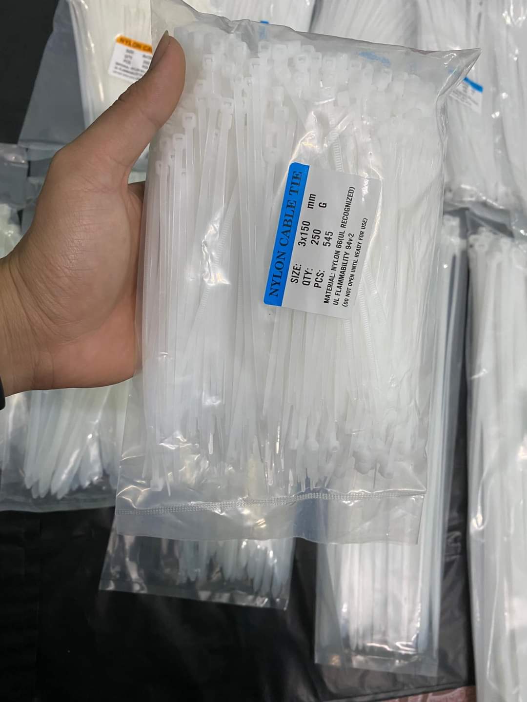 Dây rút nhựa 3x150 (250 sợi)