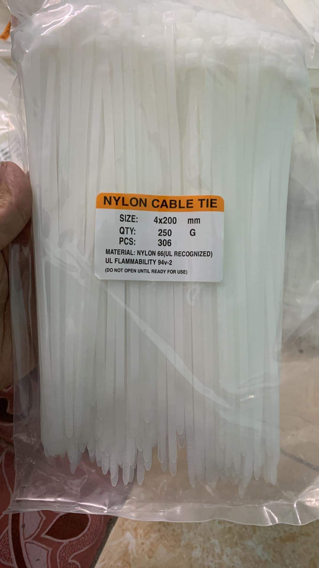 Dây rút nhựa 4x200 (250 sợi)