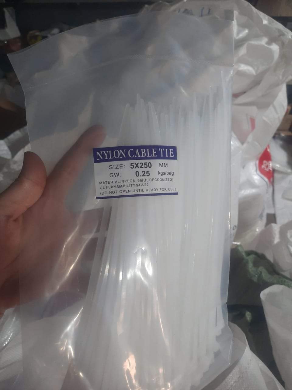 Dây rút nhựa 5x250 (250 sợi)