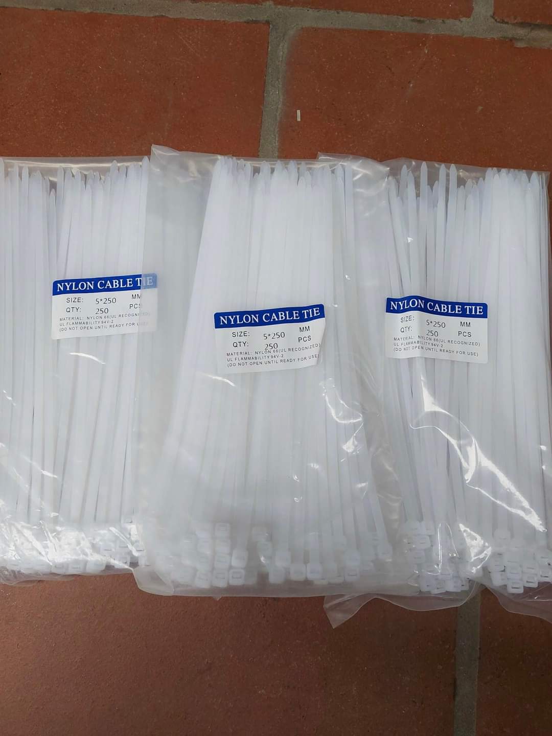 Dây rút nhựa 5x250 (250 sợi)